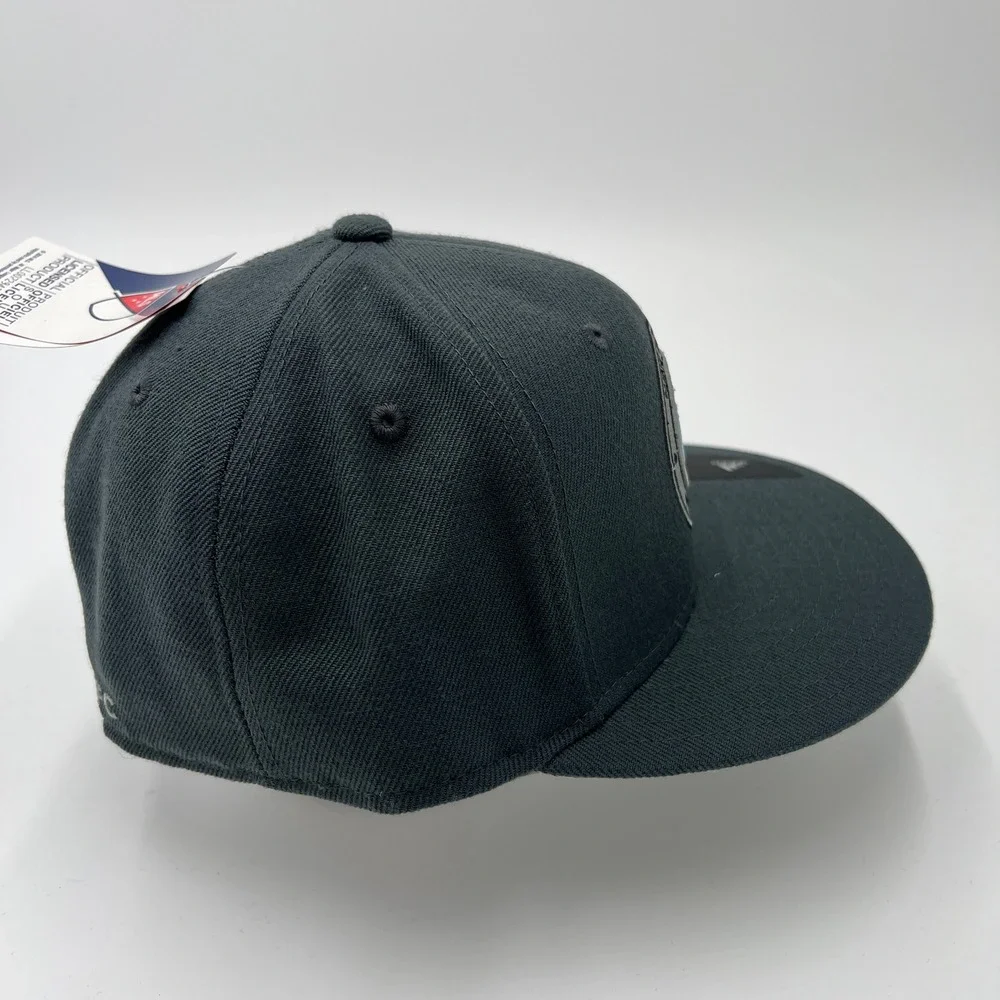 Adidas New York‎ City FC NYCFC MLS Fitted Hat Size 7 1/8 Dark Gray Flat Brim Cap